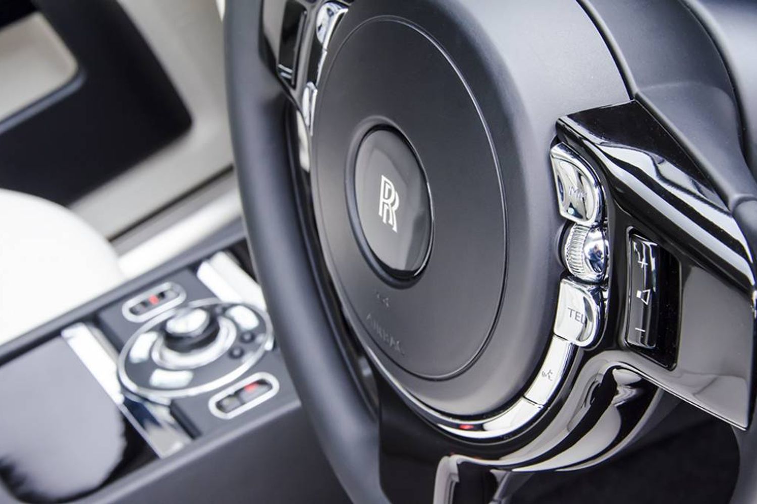 ROLLS-ROYCE GHOST SALOON 4dr Auto