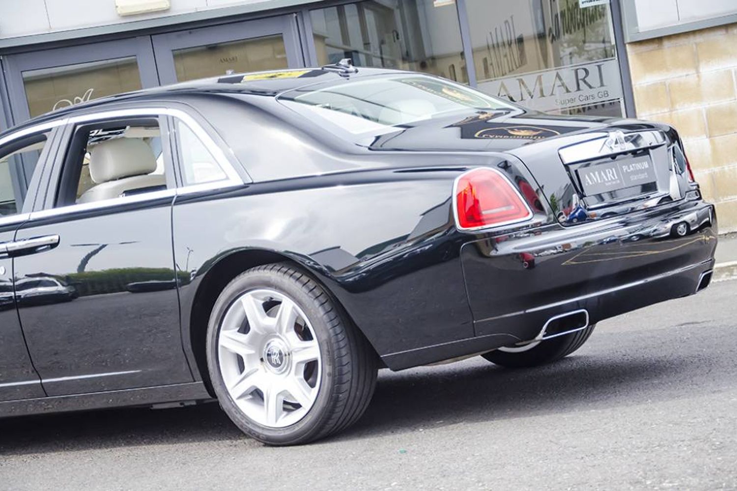 ROLLS-ROYCE GHOST SALOON 4dr Auto