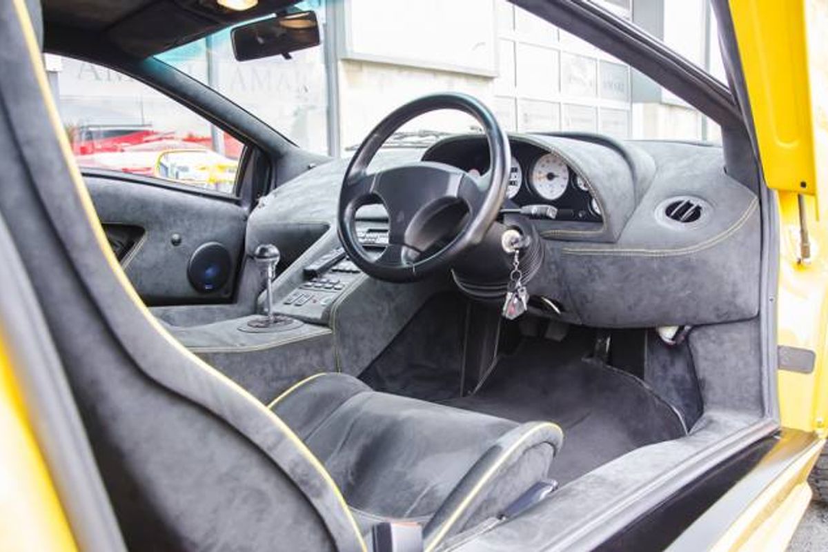 LAMBORGHINI DIABLO SV Coupe