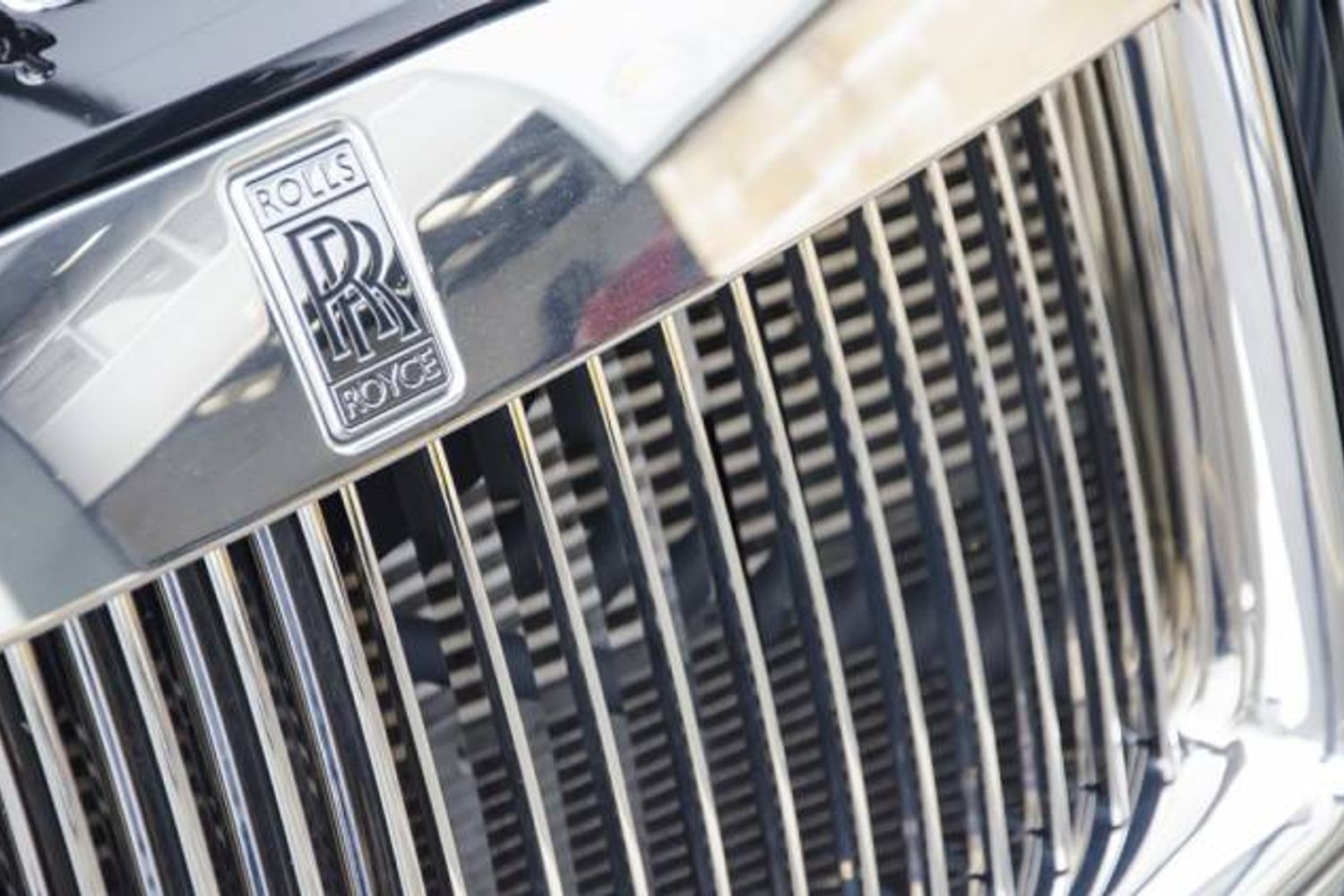ROLLS-ROYCE GHOST SALOON 4dr Auto