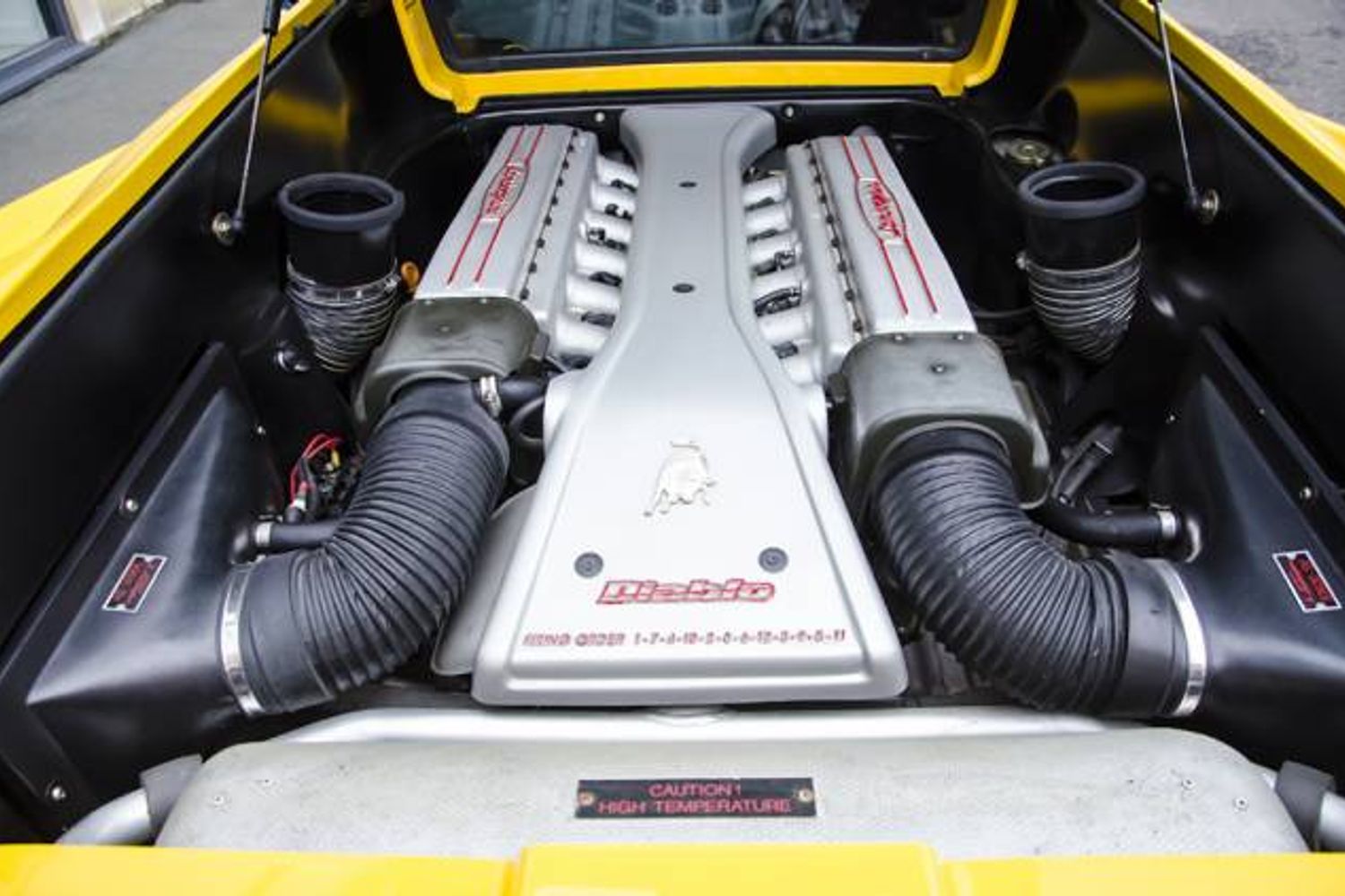 LAMBORGHINI DIABLO SV Coupe