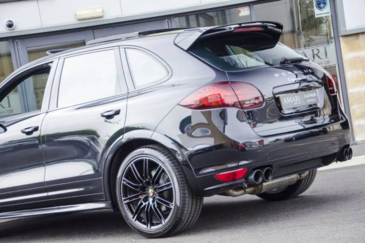 PORSCHE CAYENNE ESTATE GTS Tiptronic S