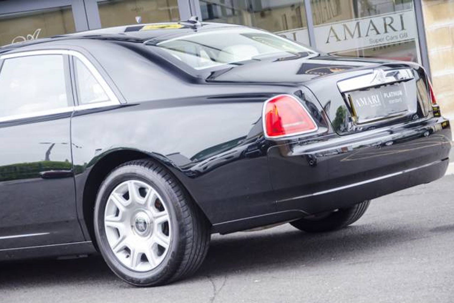 ROLLS-ROYCE GHOST SALOON 4dr Auto