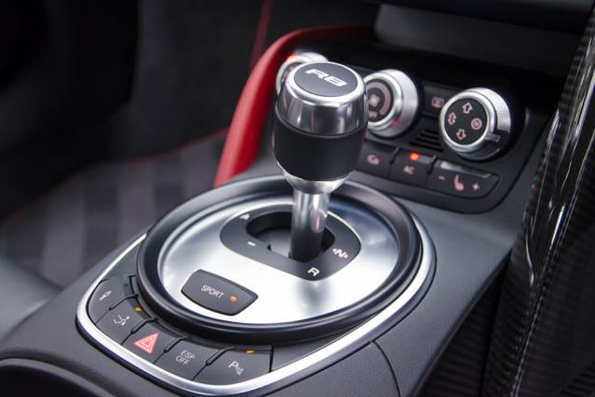 AUDI R8 COUPE SPECIAL EDITIONS 4.2 FSI [430] Quattro Limited Edition R Tronic