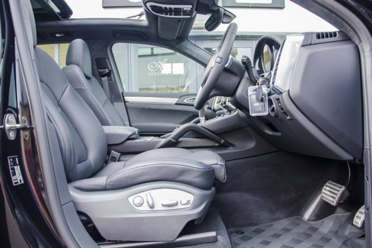 PORSCHE CAYENNE ESTATE GTS Tiptronic S