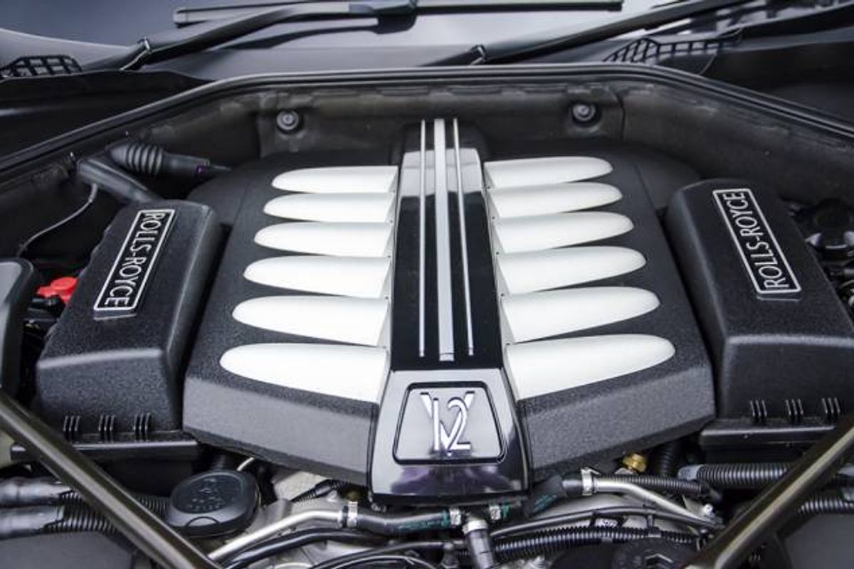 ROLLS-ROYCE GHOST SALOON 4dr Auto