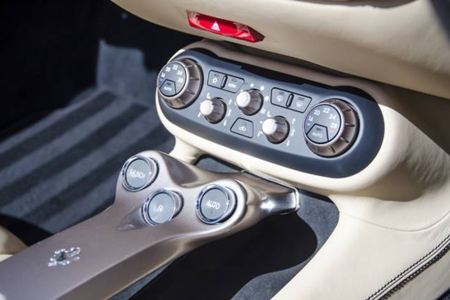 FERRARI CALIFORNIA CONVERTIBLE 2+ F1