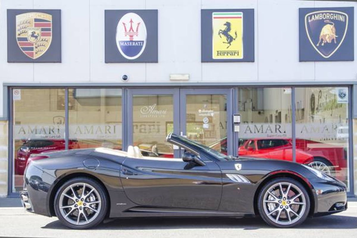 FERRARI CALIFORNIA CONVERTIBLE 2+ F1