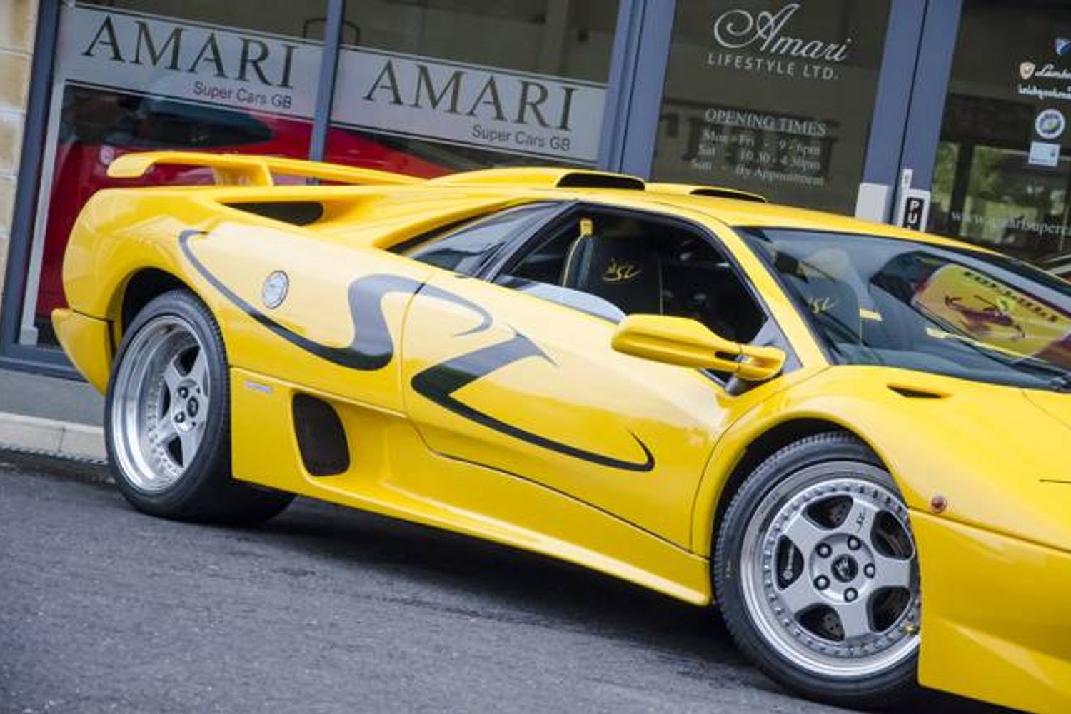 LAMBORGHINI DIABLO SV Coupe