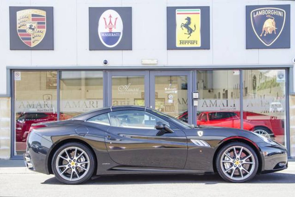 FERRARI CALIFORNIA CONVERTIBLE 2+ F1