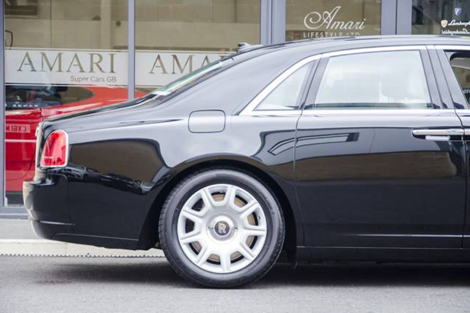 ROLLS-ROYCE GHOST SALOON 4dr Auto