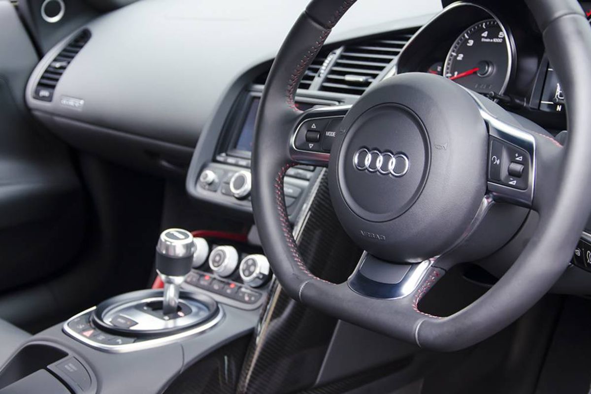 AUDI R8 COUPE SPECIAL EDITIONS 4.2 FSI [430] Quattro Limited Edition R Tronic
