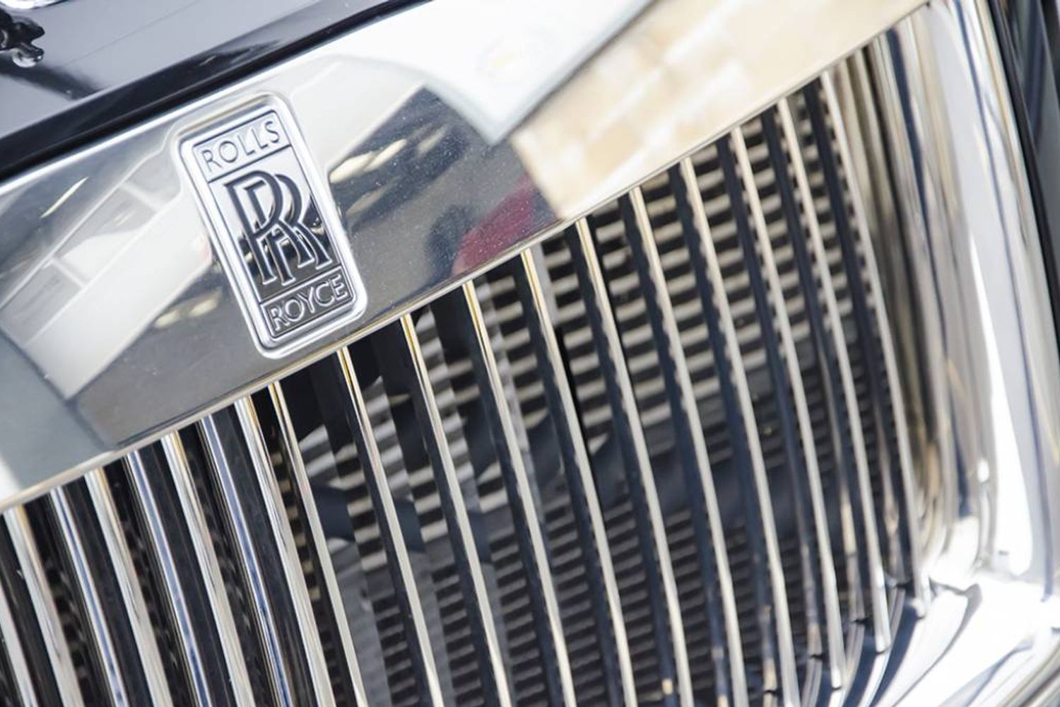 ROLLS-ROYCE GHOST SALOON 4dr Auto