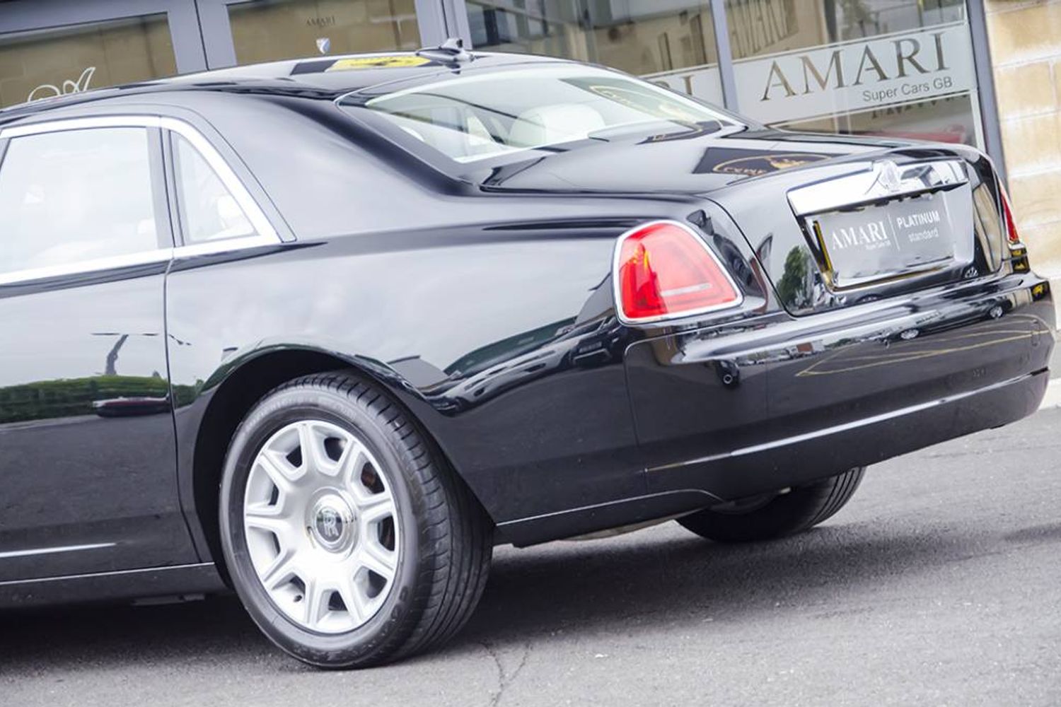 ROLLS-ROYCE GHOST SALOON 4dr Auto