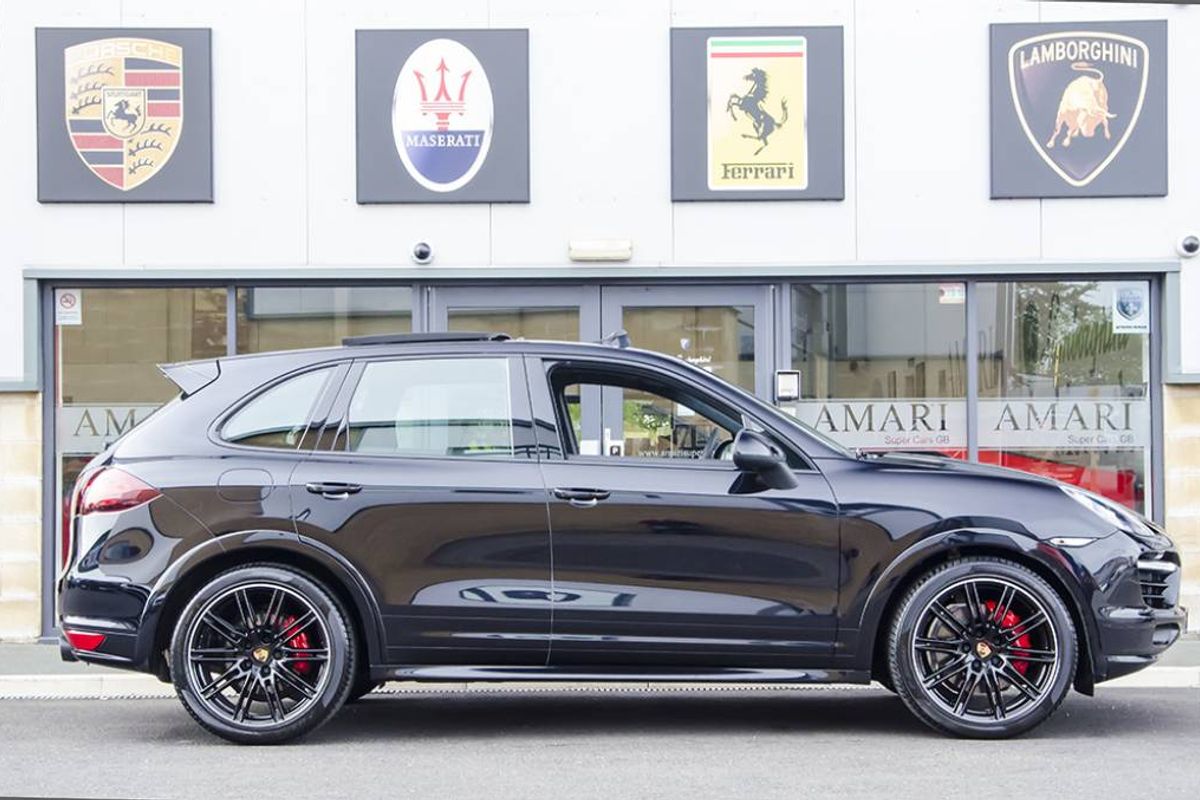 PORSCHE CAYENNE ESTATE GTS Tiptronic S