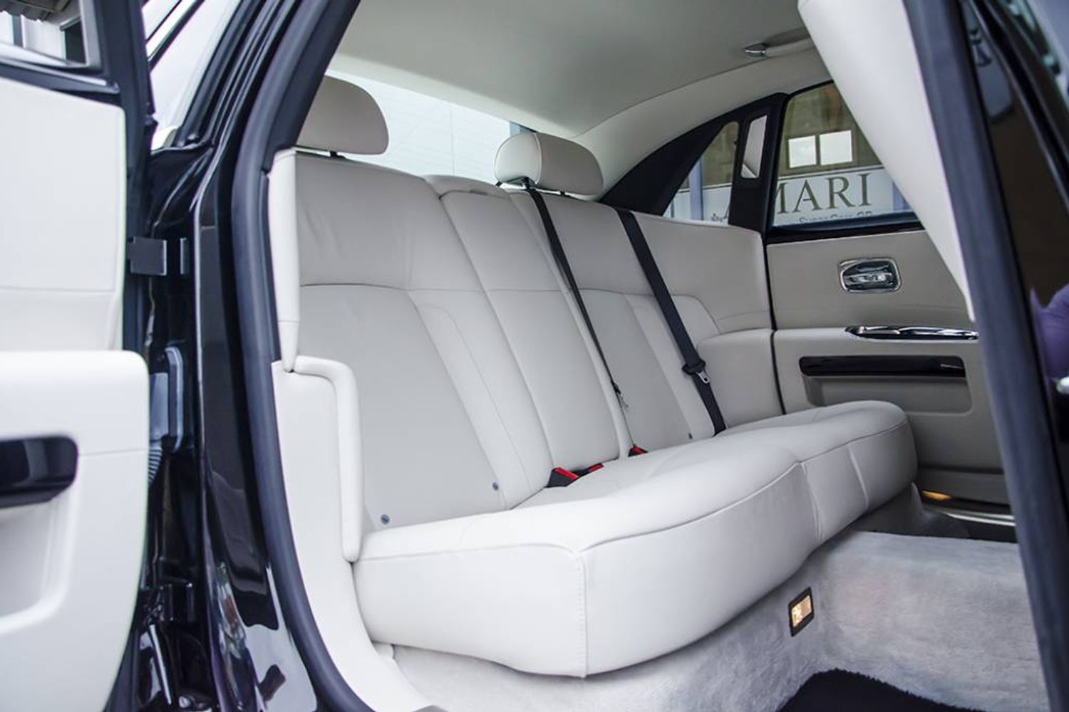 ROLLS-ROYCE GHOST SALOON 4dr Auto
