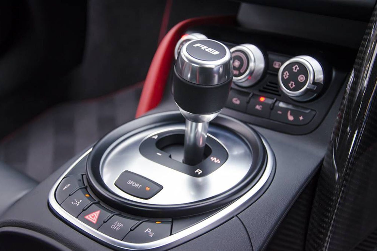 AUDI R8 COUPE SPECIAL EDITIONS 4.2 FSI [430] Quattro Limited Edition R Tronic