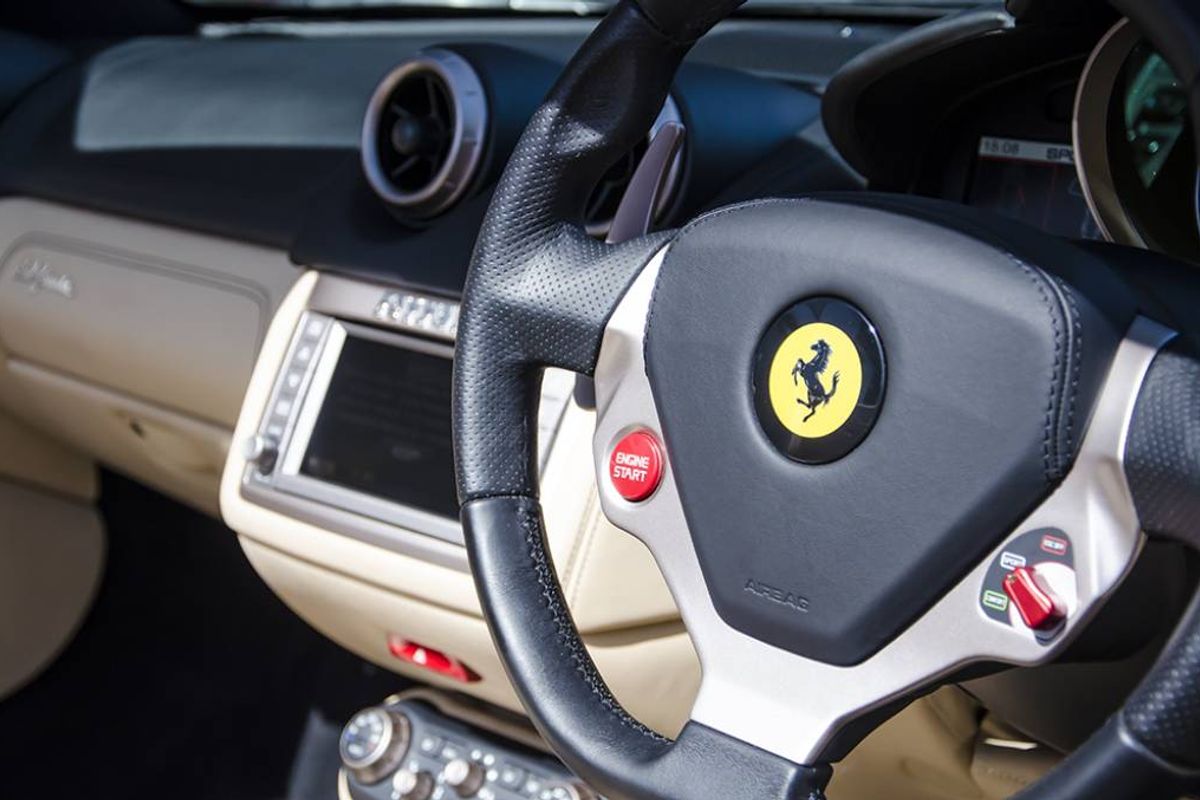 FERRARI CALIFORNIA CONVERTIBLE 2+ F1
