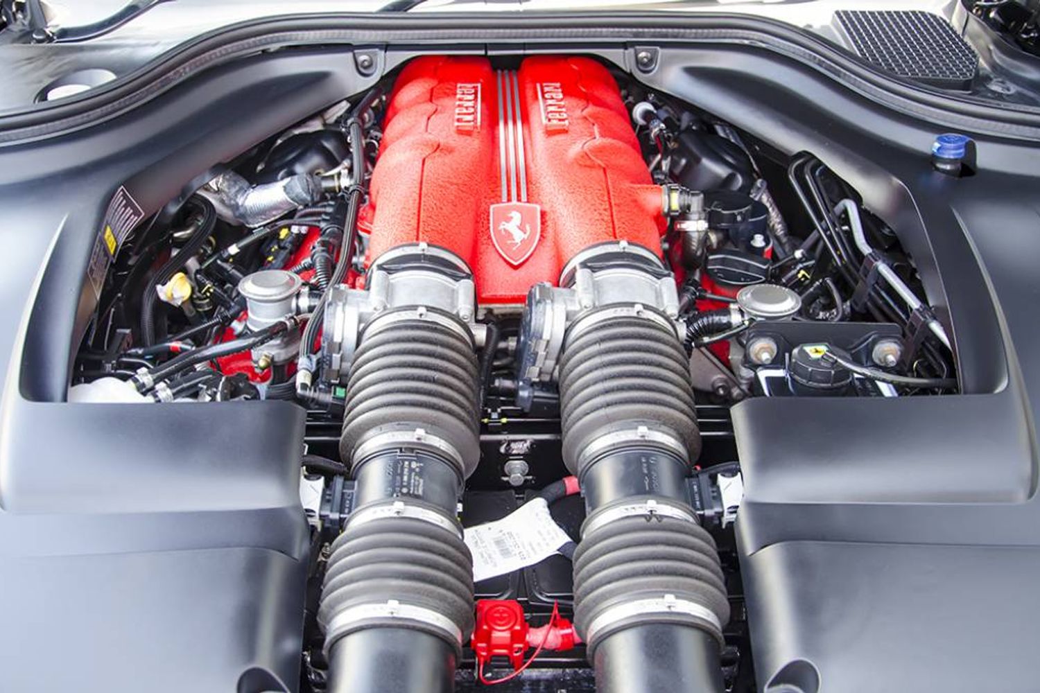 FERRARI CALIFORNIA CONVERTIBLE 2+ F1