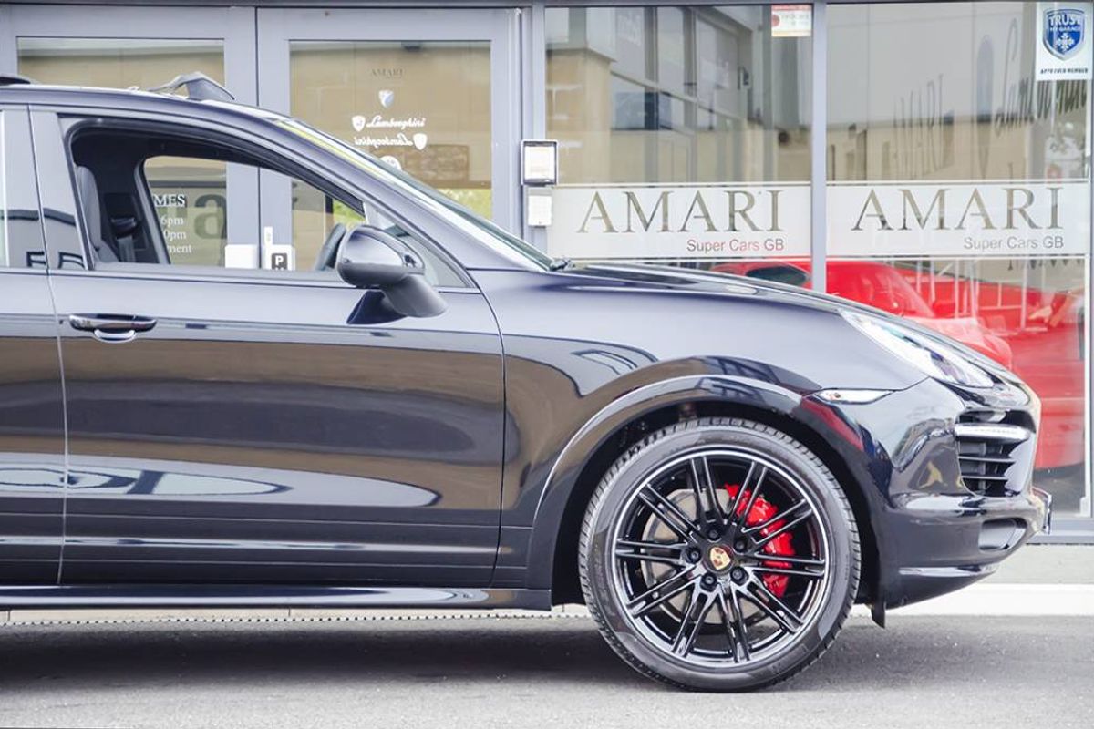 PORSCHE CAYENNE ESTATE GTS Tiptronic S