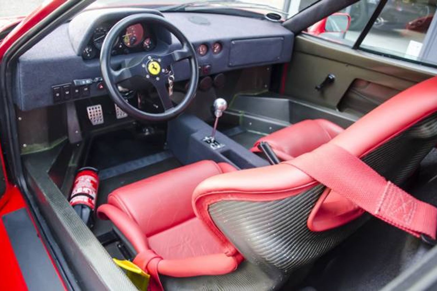 FERRARI F40 COUPE 2dr