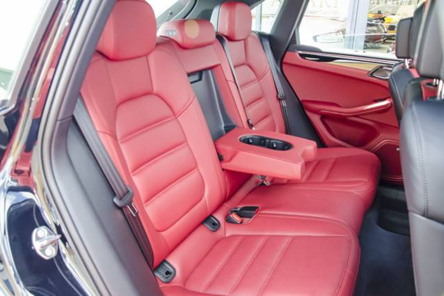 PORSCHE MACAN ESTATE Turbo PDK