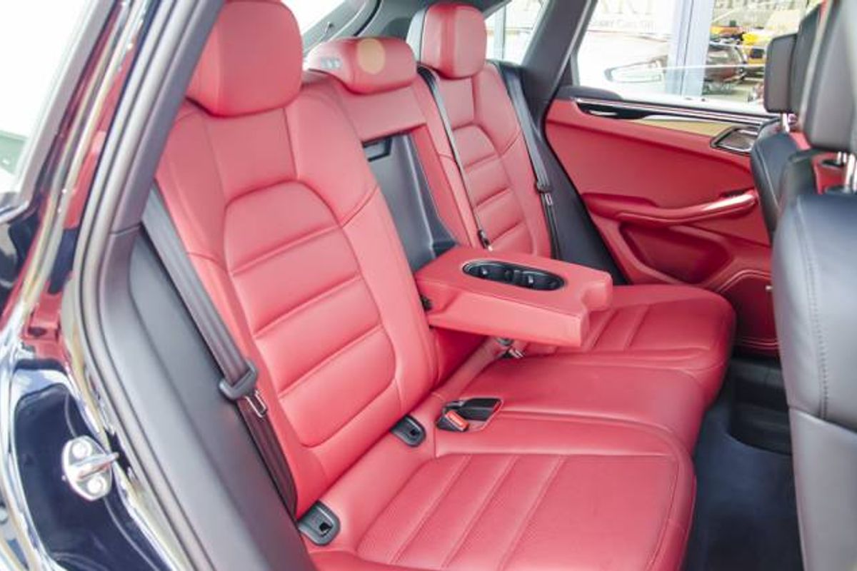 PORSCHE MACAN ESTATE Turbo PDK