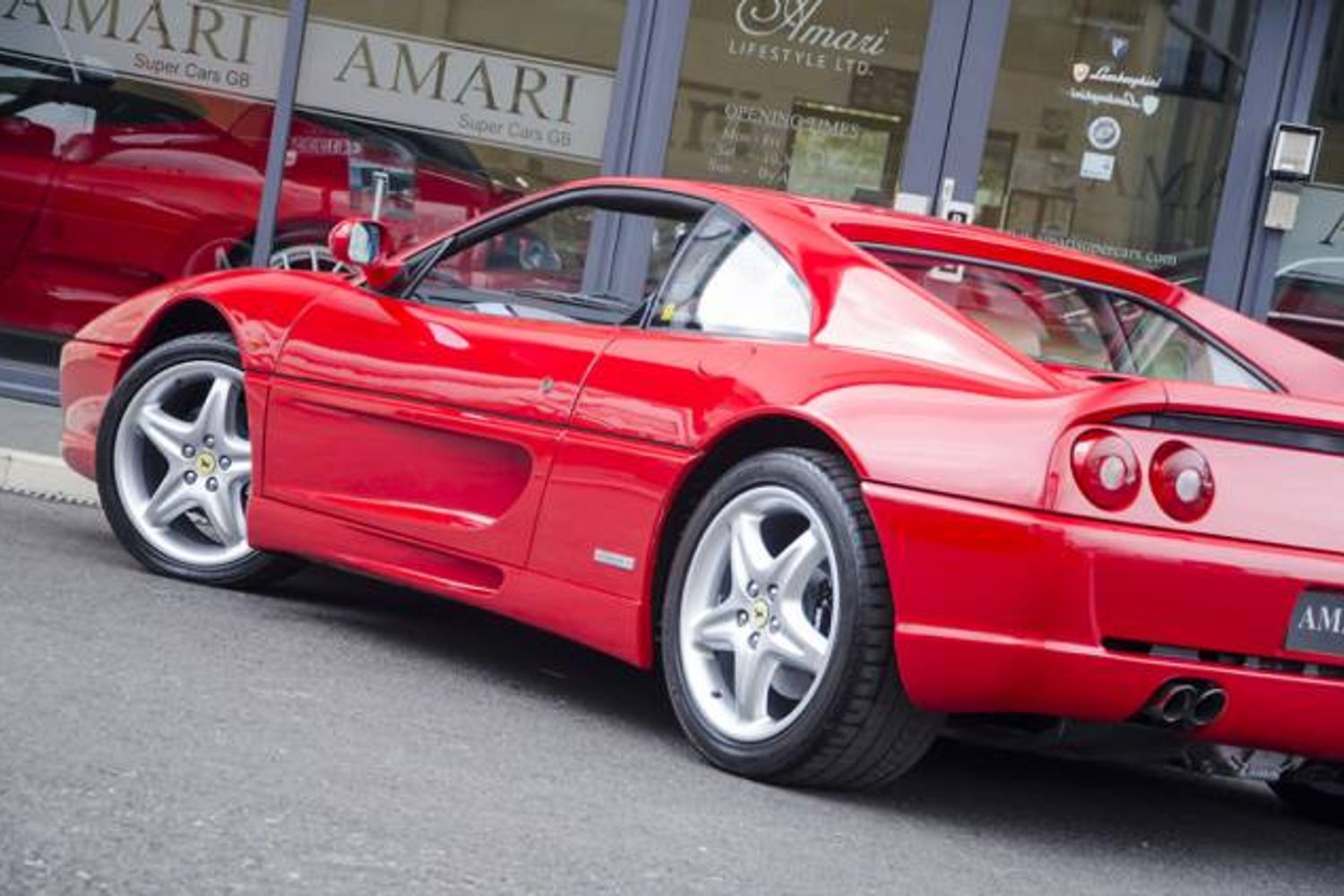 FERRARI F355 COUPE Berlinetta