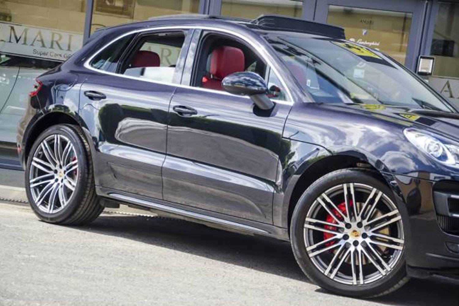 PORSCHE MACAN ESTATE Turbo PDK