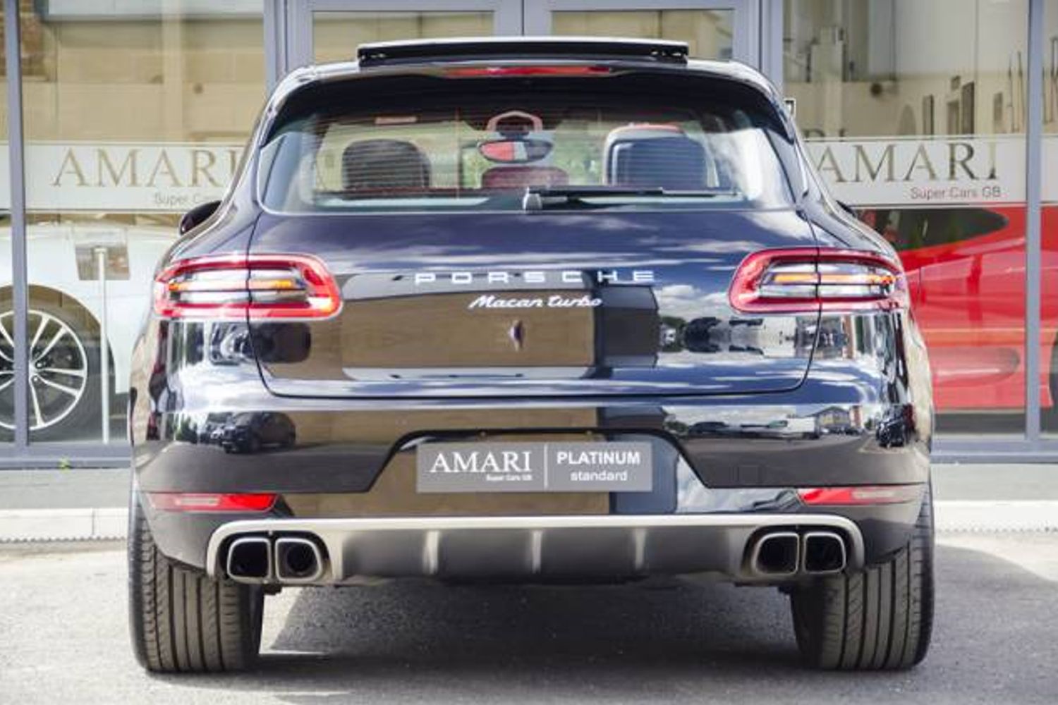 PORSCHE MACAN ESTATE Turbo PDK