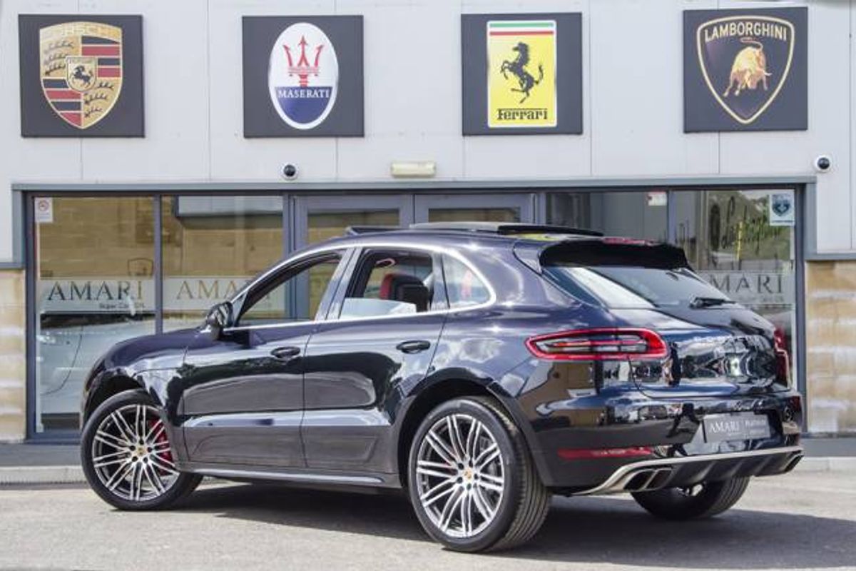 PORSCHE MACAN ESTATE Turbo PDK