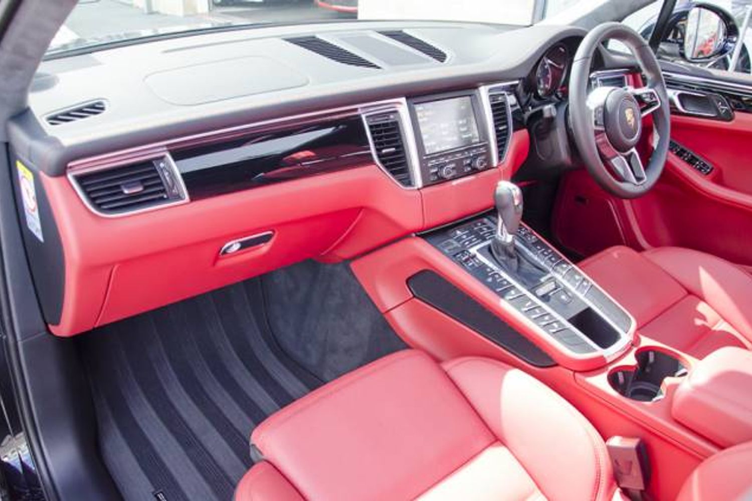 PORSCHE MACAN ESTATE Turbo PDK