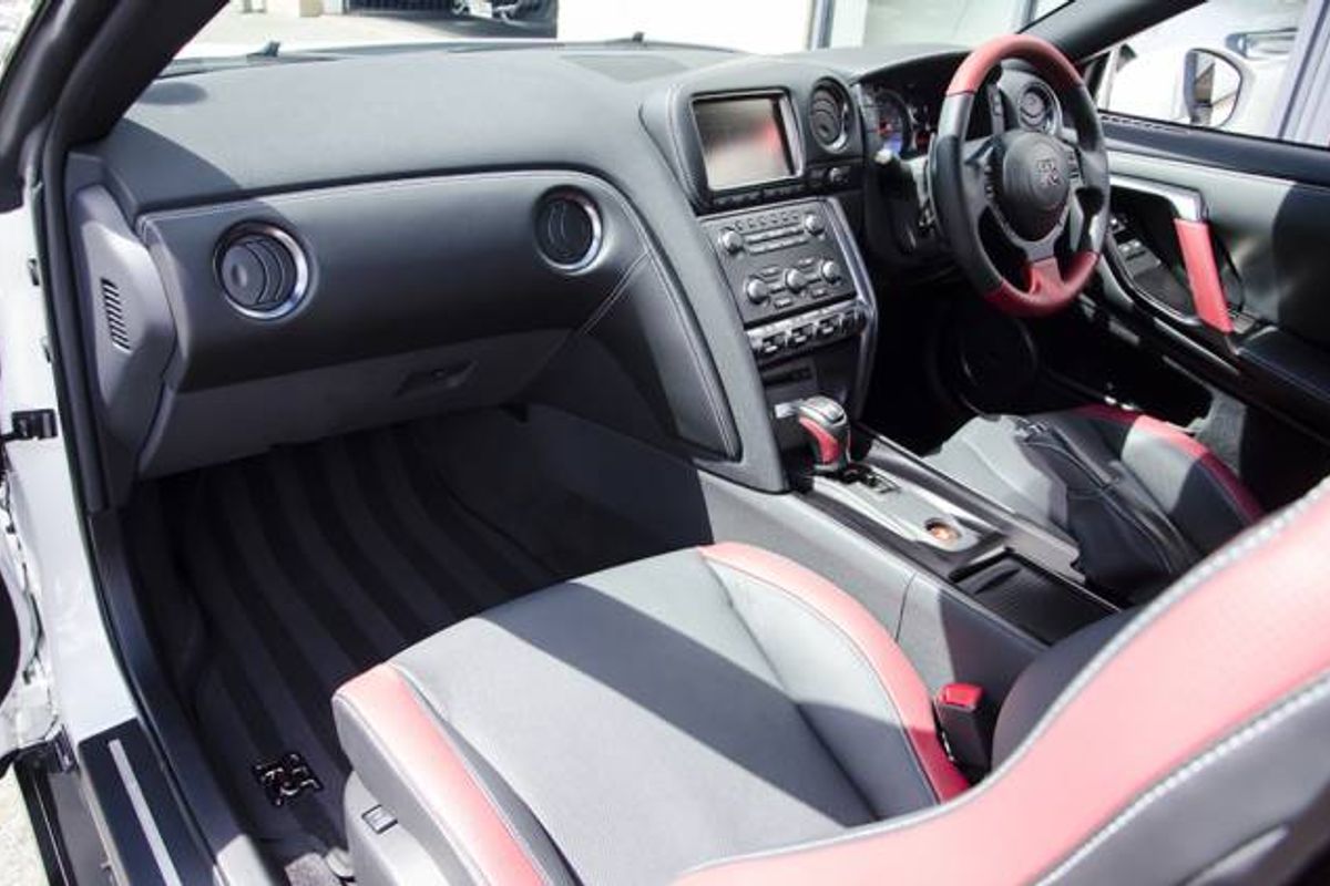 NISSAN GT-R COUPE 3.8 [550] Premium Auto