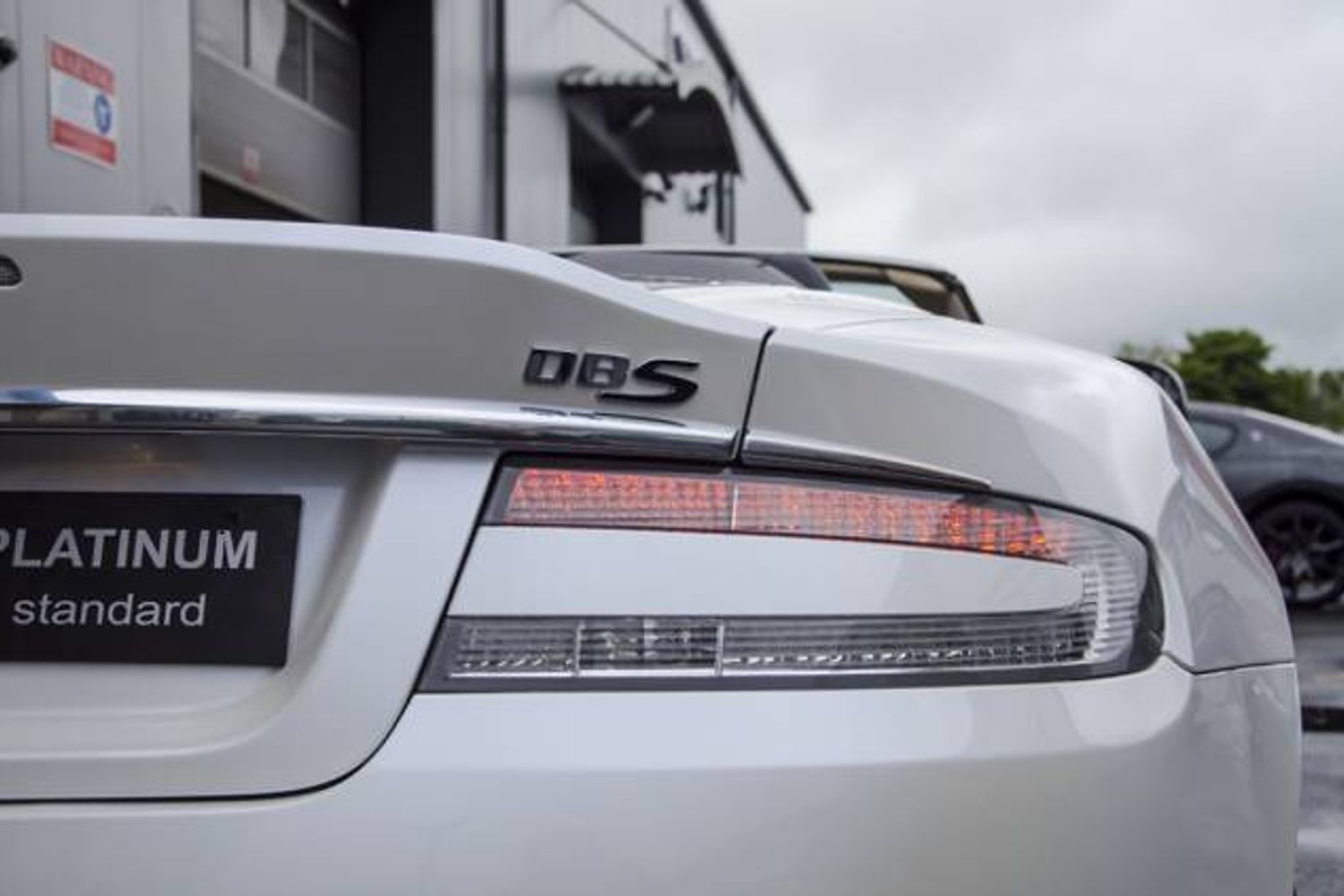 ASTON MARTIN DBS CONVERTIBLE V12 Volante Touchtronic Auto