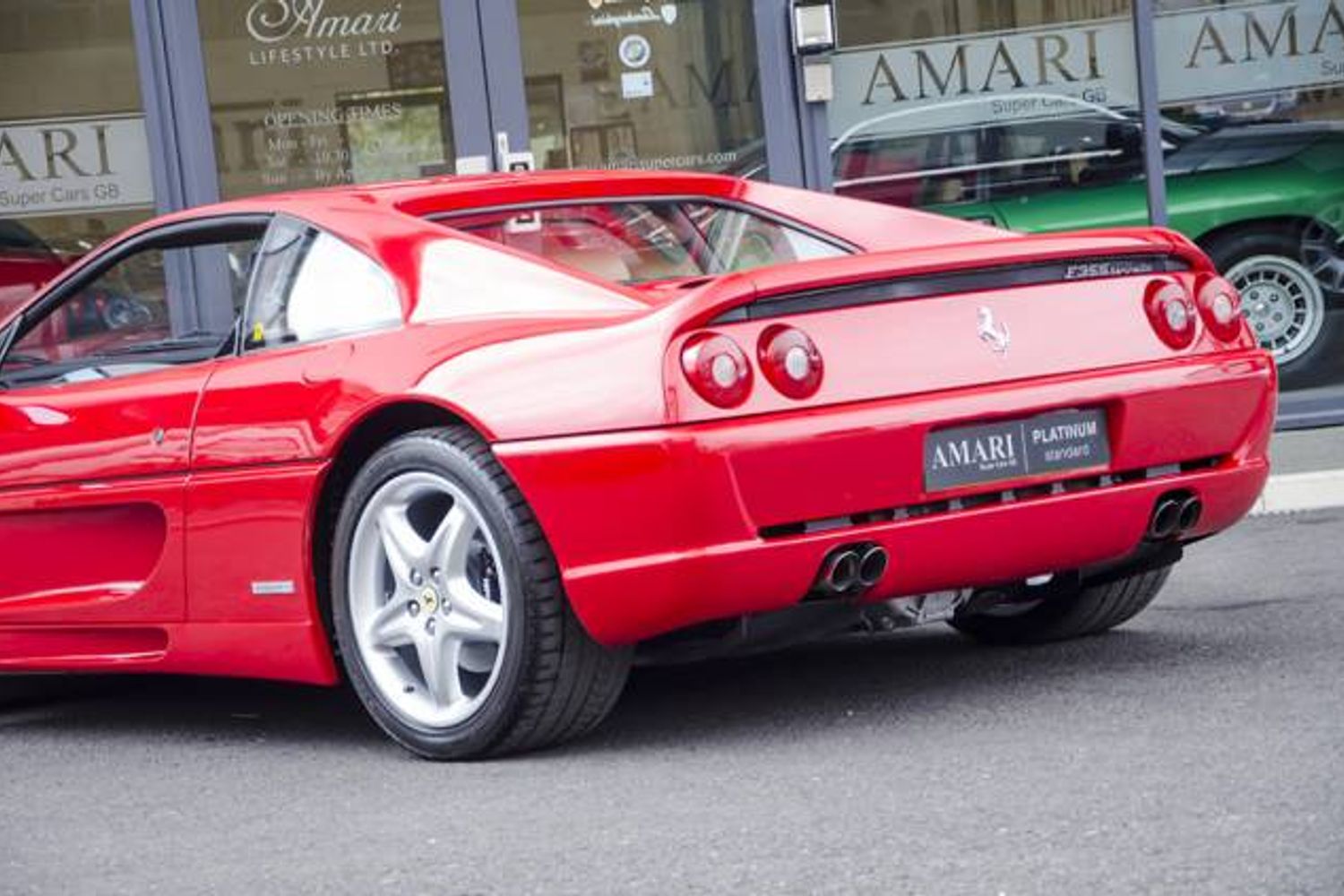 FERRARI F355 COUPE Berlinetta