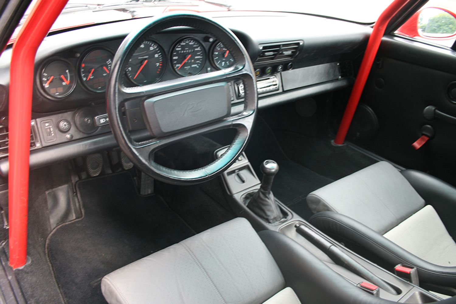 PORSCHE 964 Carrera RS Touring