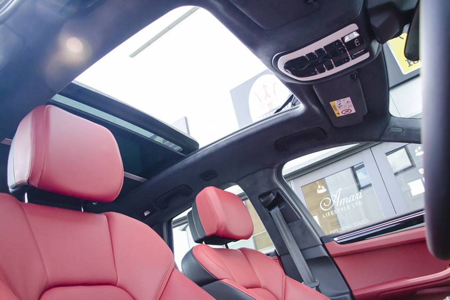 PORSCHE MACAN ESTATE Turbo PDK