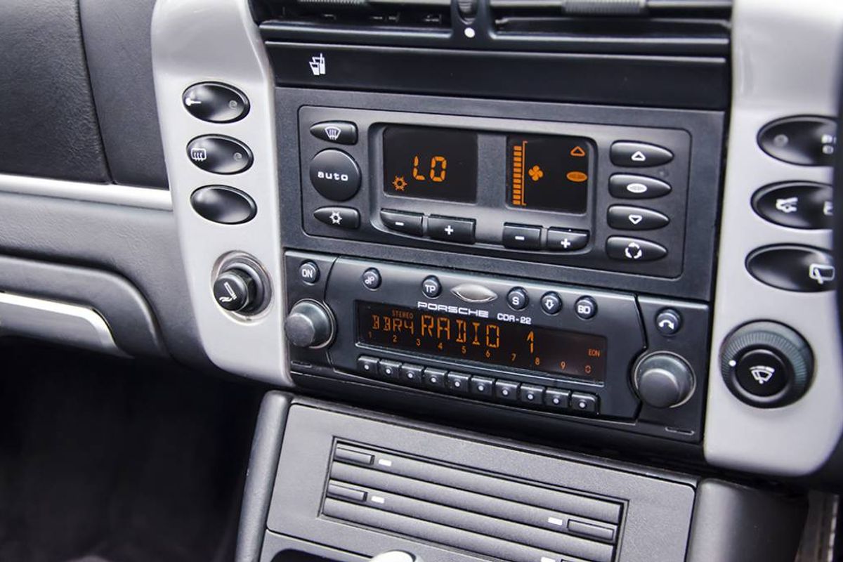 PORSCHE 911 [996] TURBO COUPE 2dr Tiptronic S