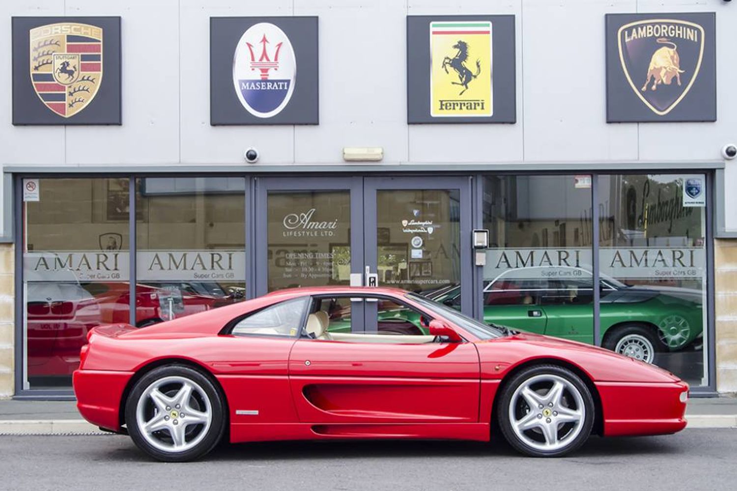 FERRARI F355 COUPE Berlinetta