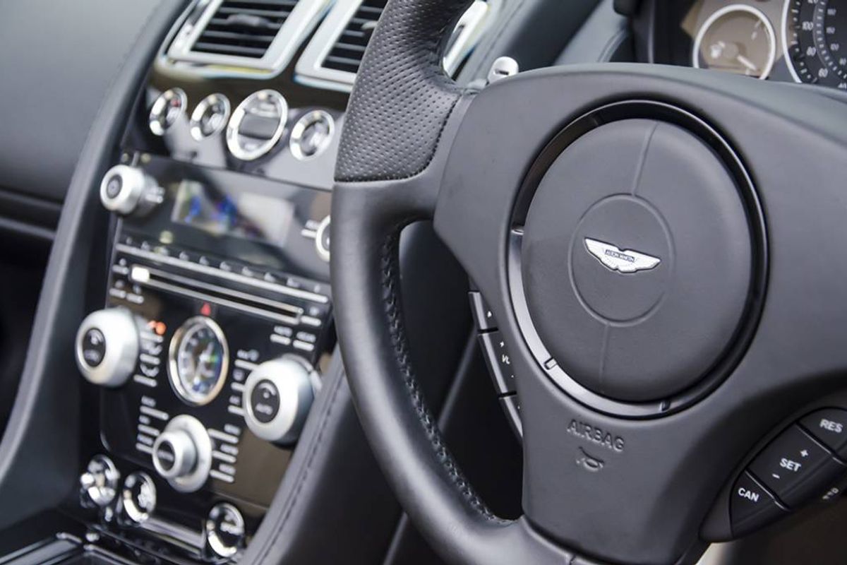 ASTON MARTIN DBS CONVERTIBLE V12 Volante Touchtronic Auto