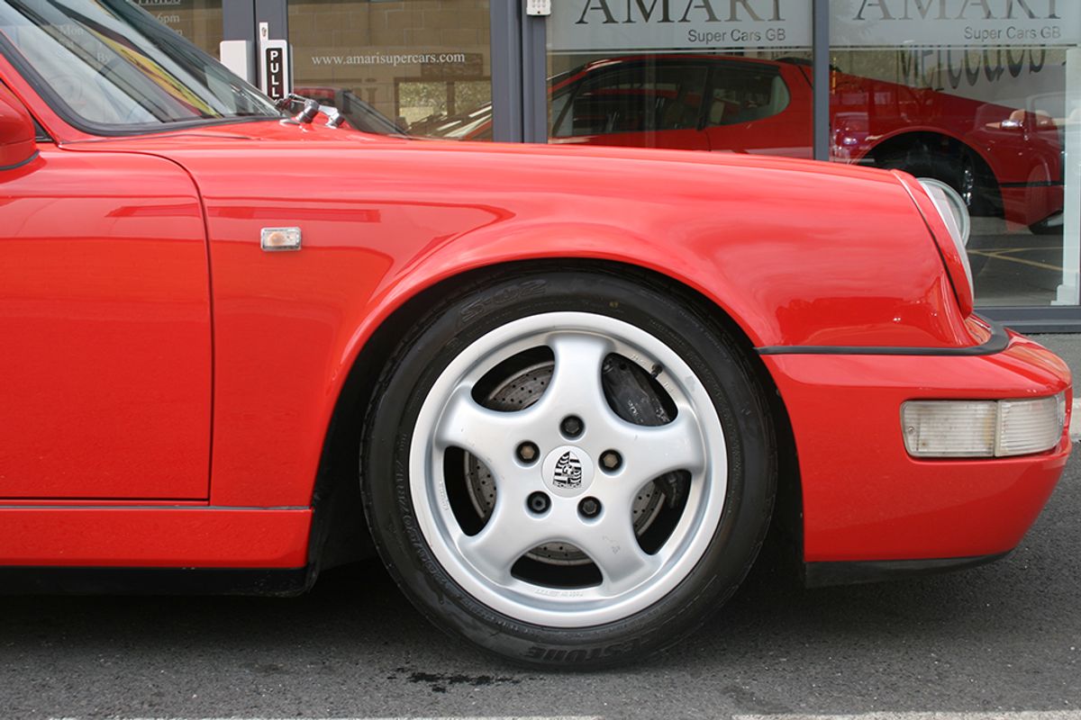 PORSCHE 964 Carrera RS Touring