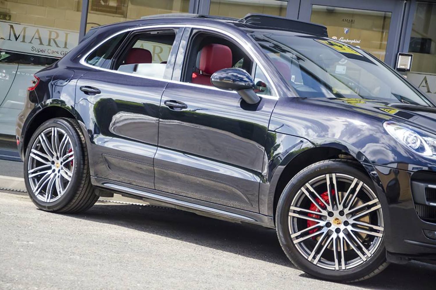 PORSCHE MACAN ESTATE Turbo PDK