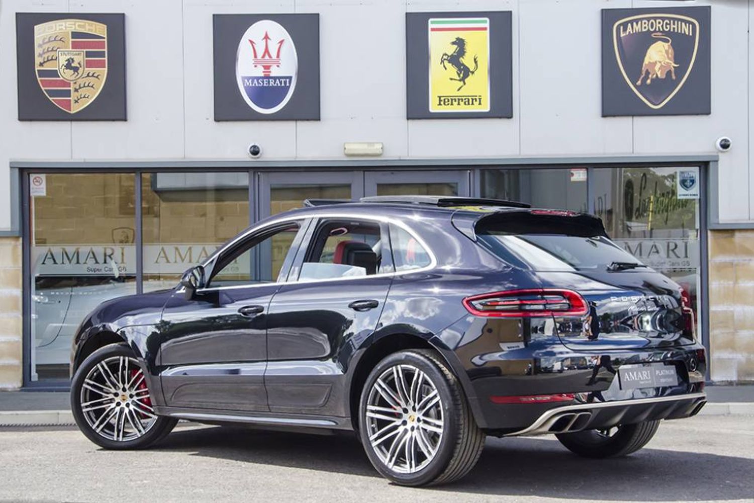 PORSCHE MACAN ESTATE Turbo PDK