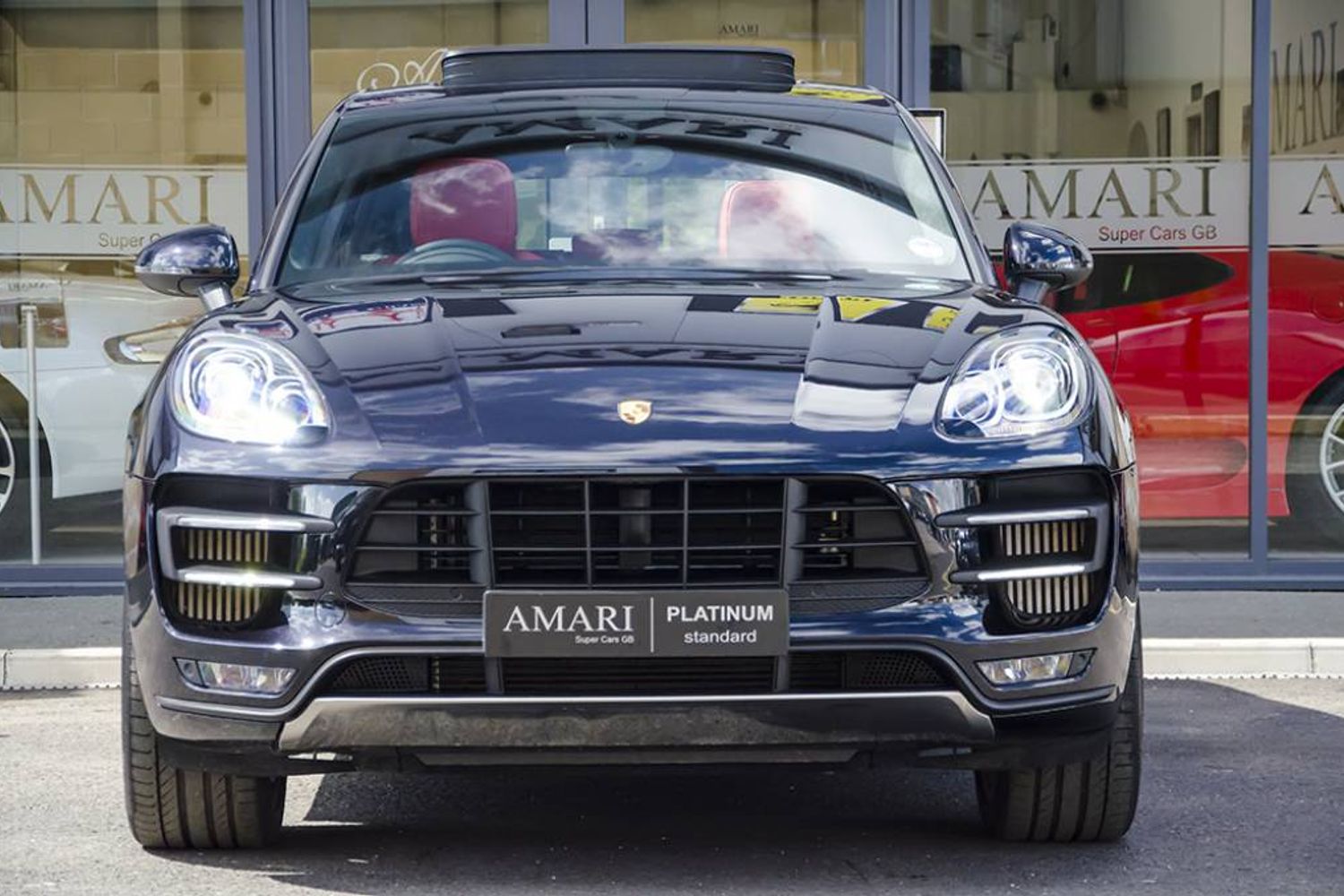 PORSCHE MACAN ESTATE Turbo PDK