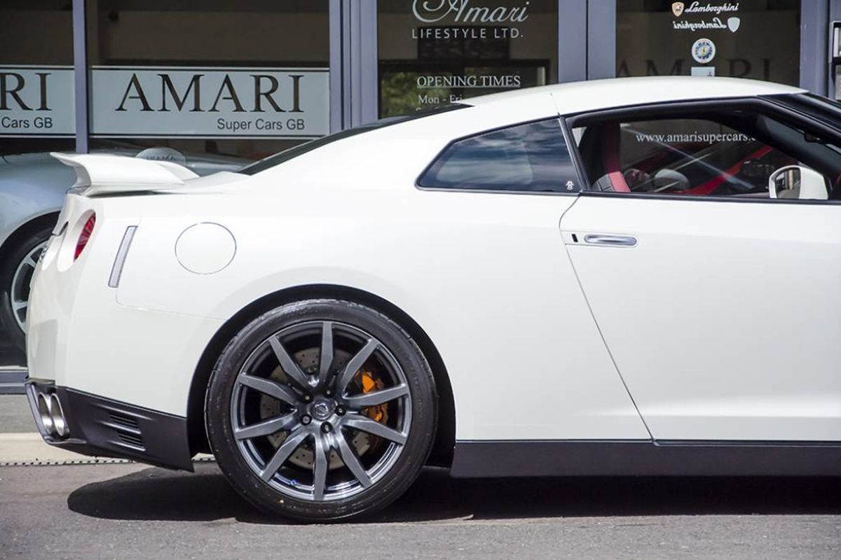 NISSAN GT-R COUPE 3.8 [550] Premium Auto