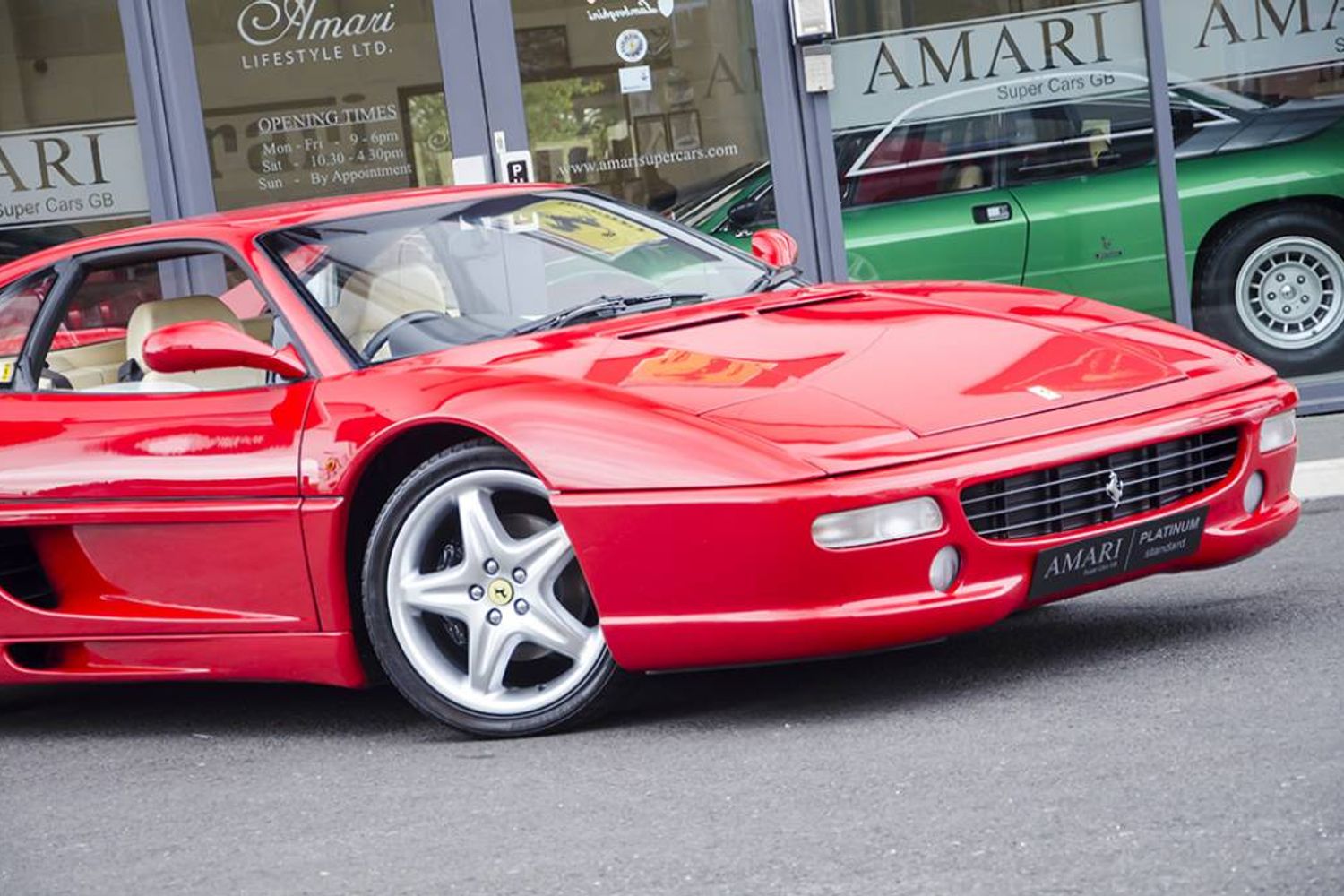 FERRARI F355 COUPE Berlinetta