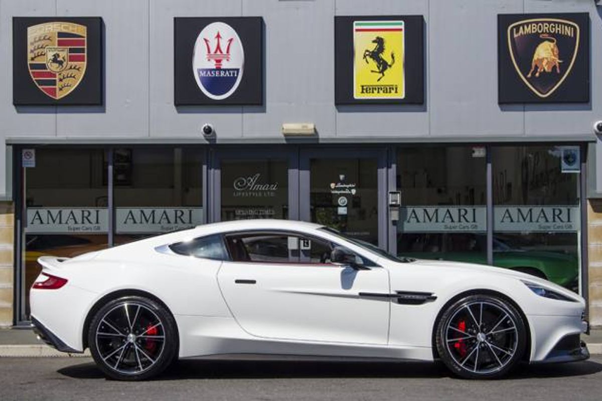 ASTON MARTIN VANQUISH COUPE V12 2+2 Touchtronic Auto