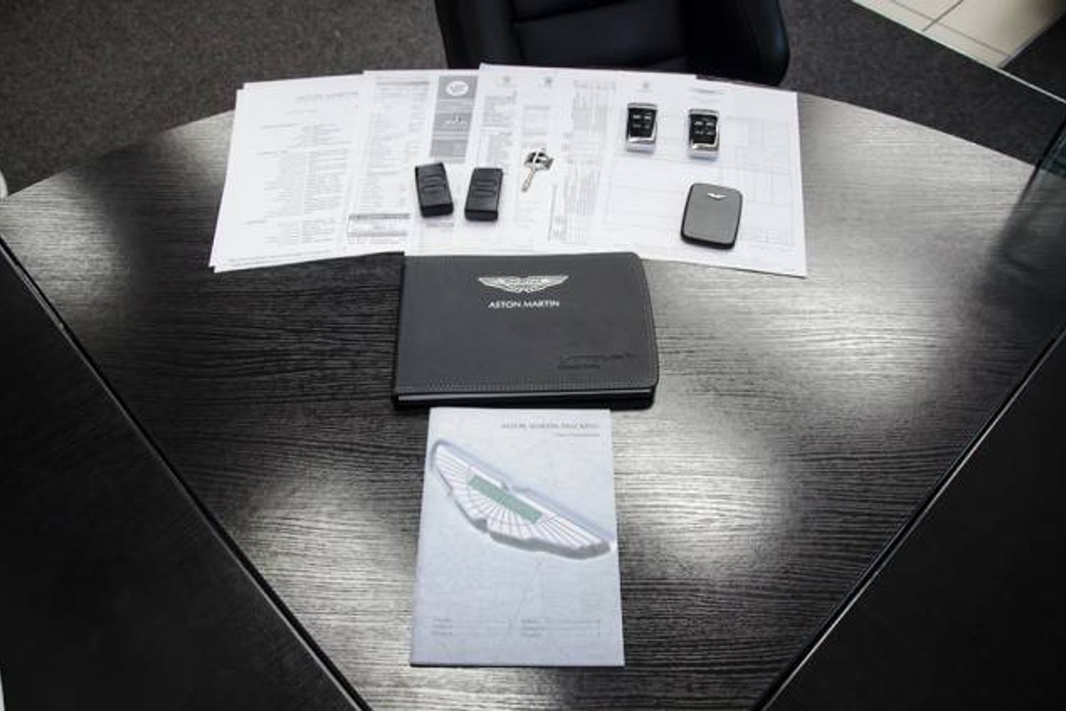 ASTON MARTIN VANQUISH COUPE V12 2+2 Touchtronic Auto