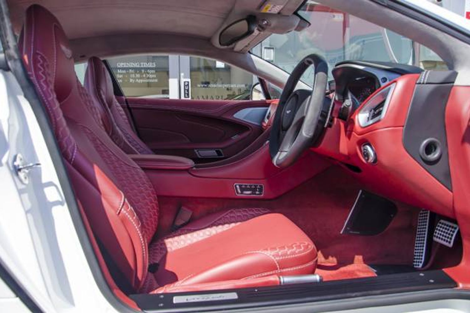 ASTON MARTIN VANQUISH COUPE V12 2+2 Touchtronic Auto