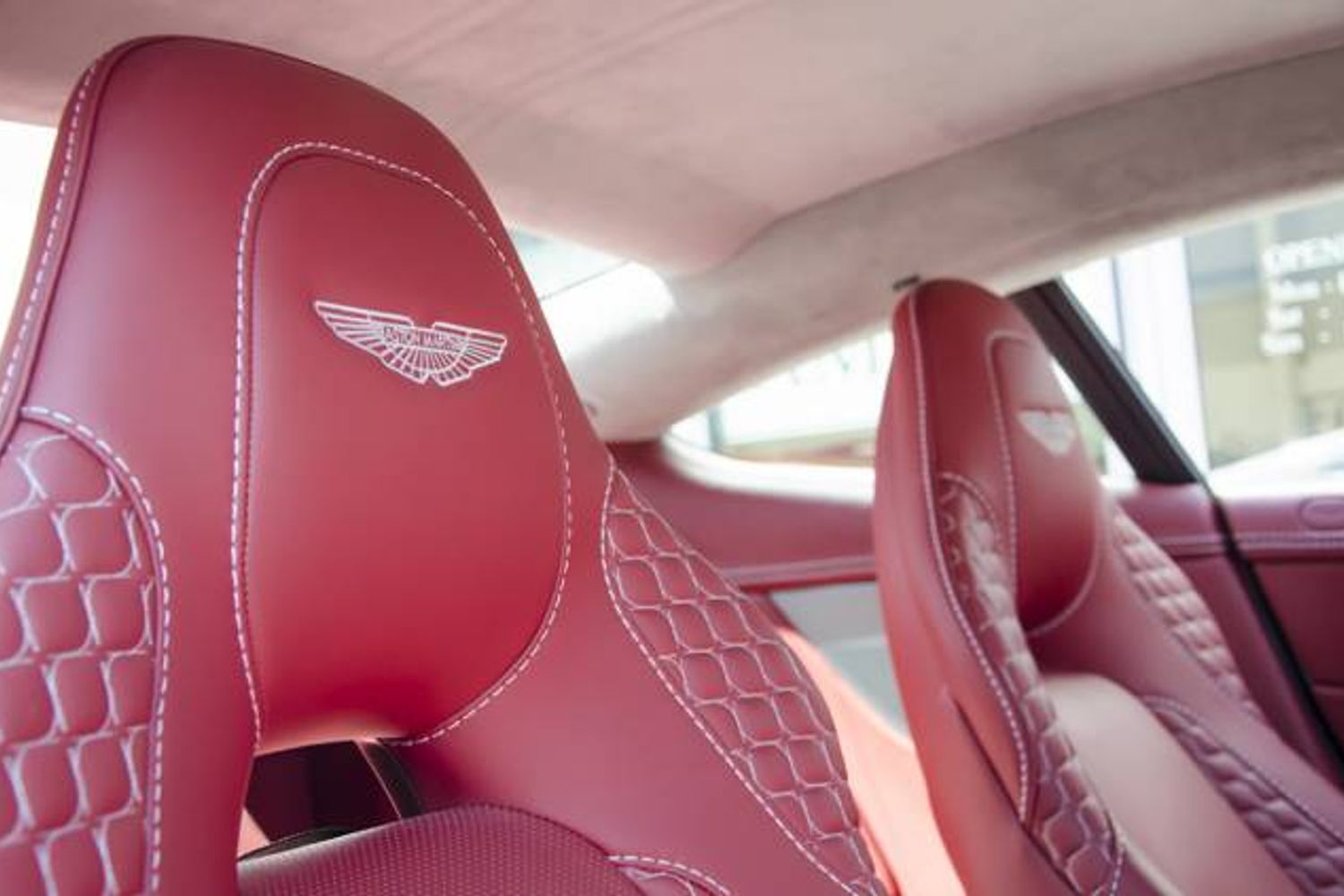 ASTON MARTIN VANQUISH COUPE V12 2+2 Touchtronic Auto